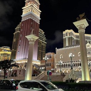 《尼姑也疯狂》完整版
